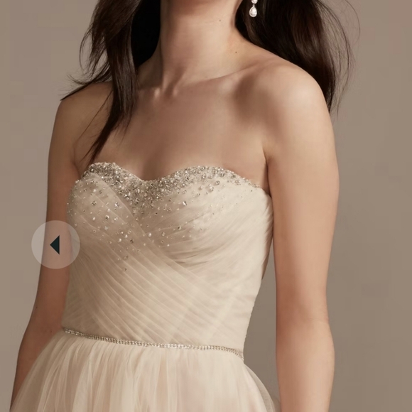 NWT Brand new strapless beaded tulle wedding dress - Picture 2 of 4